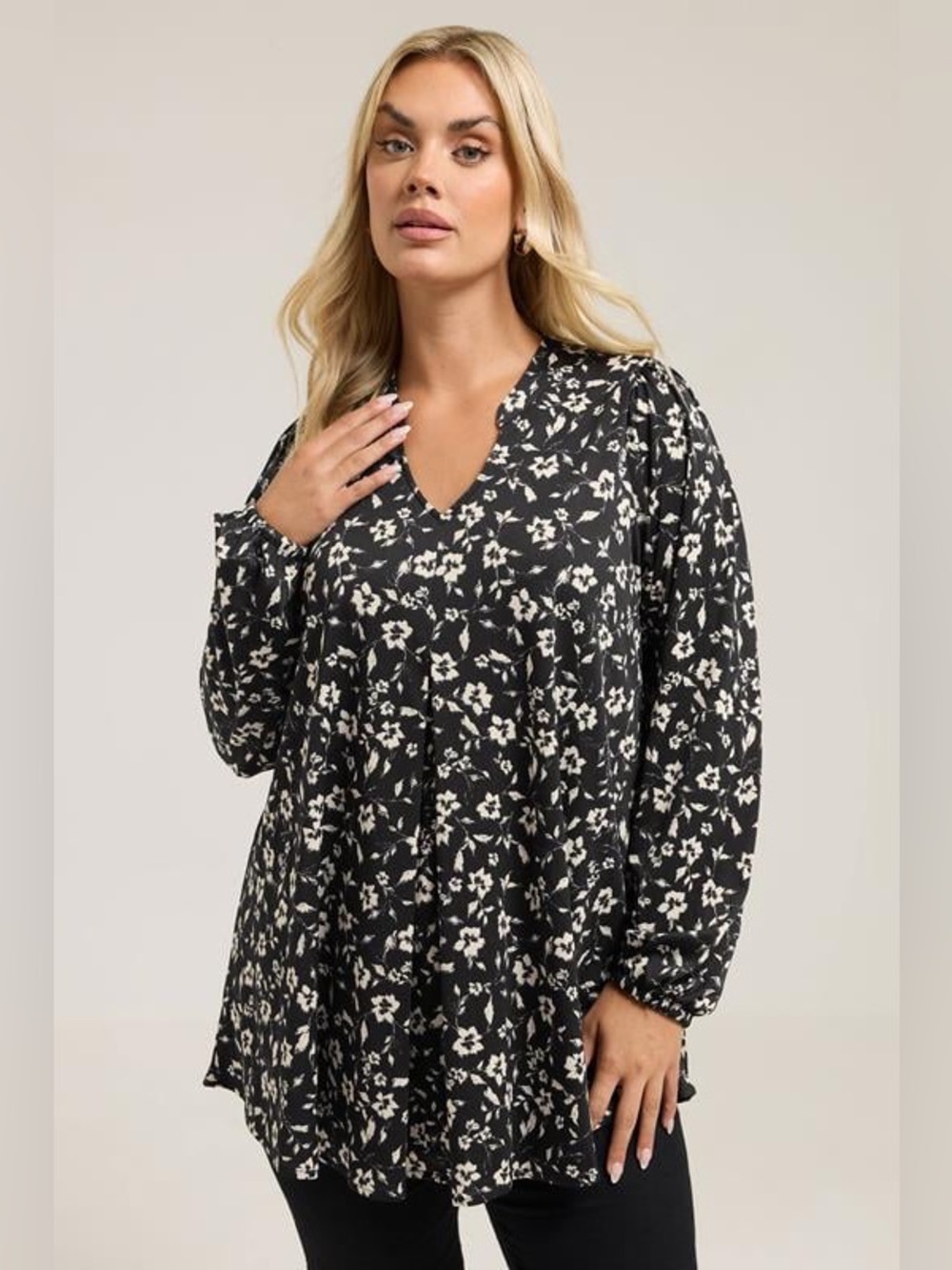 Soly Hux Floral Top